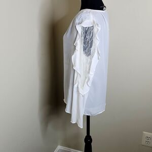 SIONI white V neck with Cream Lace Arm Top With Stepped Hem And Frill Detail